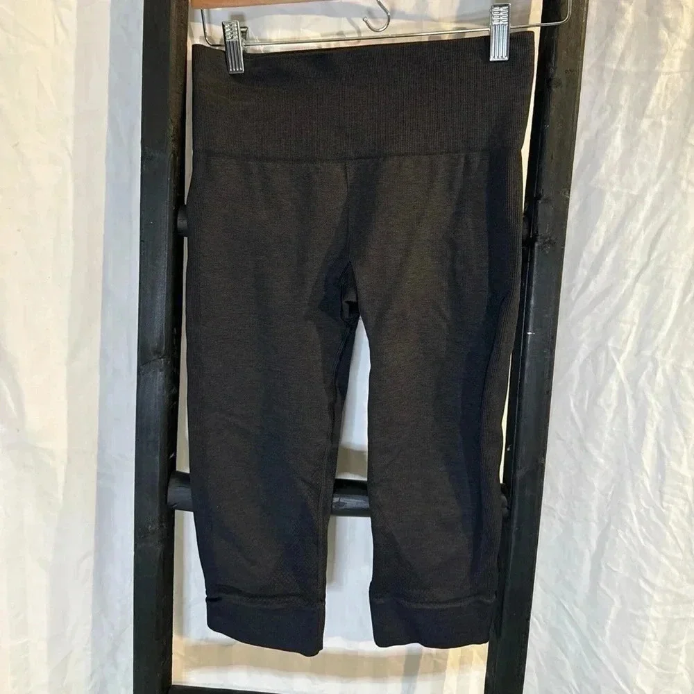 Lululemon Black Capri Leggings